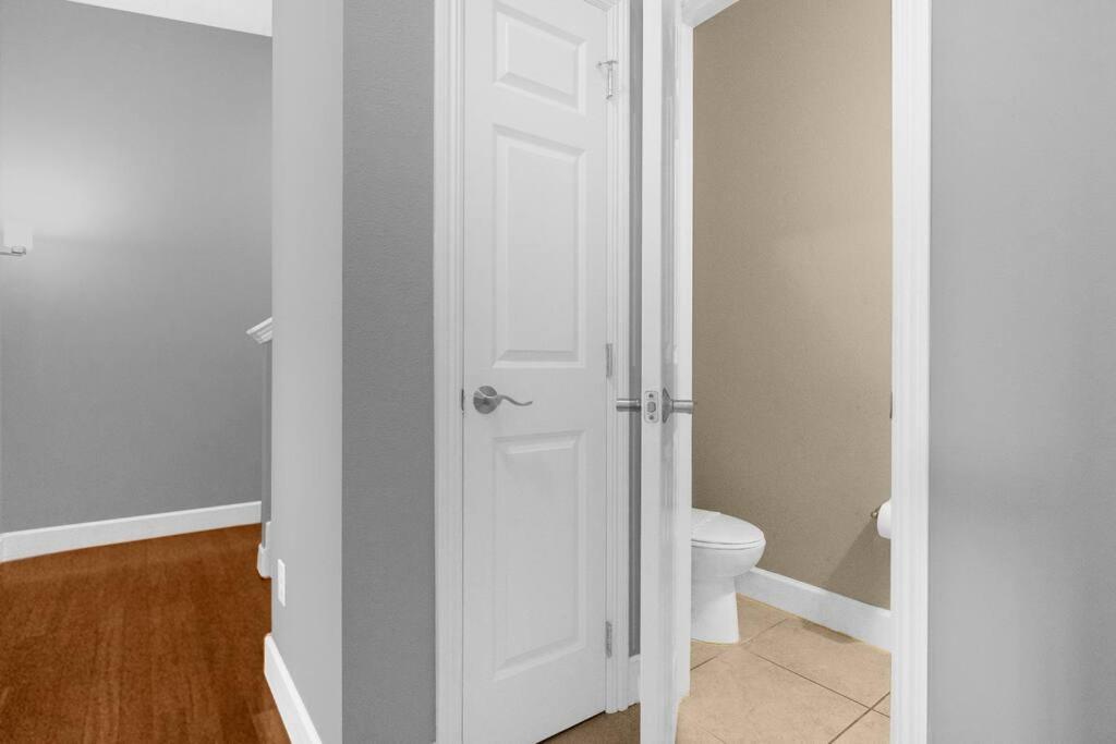 Vibrant 4Br Family Townhome 1 Mile From Disney World And Disney Springs Orlando Eksteriør bilde