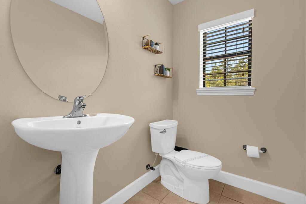 Vibrant 4Br Family Townhome 1 Mile From Disney World And Disney Springs Orlando Eksteriør bilde