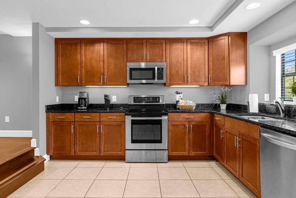 Vibrant 4Br Family Townhome 1 Mile From Disney World And Disney Springs Orlando Eksteriør bilde