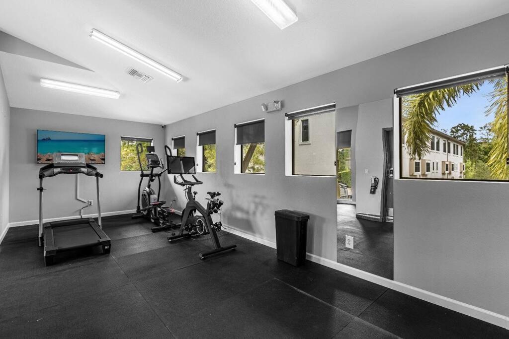 Vibrant 4Br Family Townhome 1 Mile From Disney World And Disney Springs Orlando Eksteriør bilde