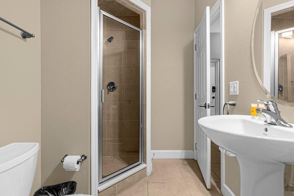 Vibrant 4Br Family Townhome 1 Mile From Disney World And Disney Springs Orlando Eksteriør bilde