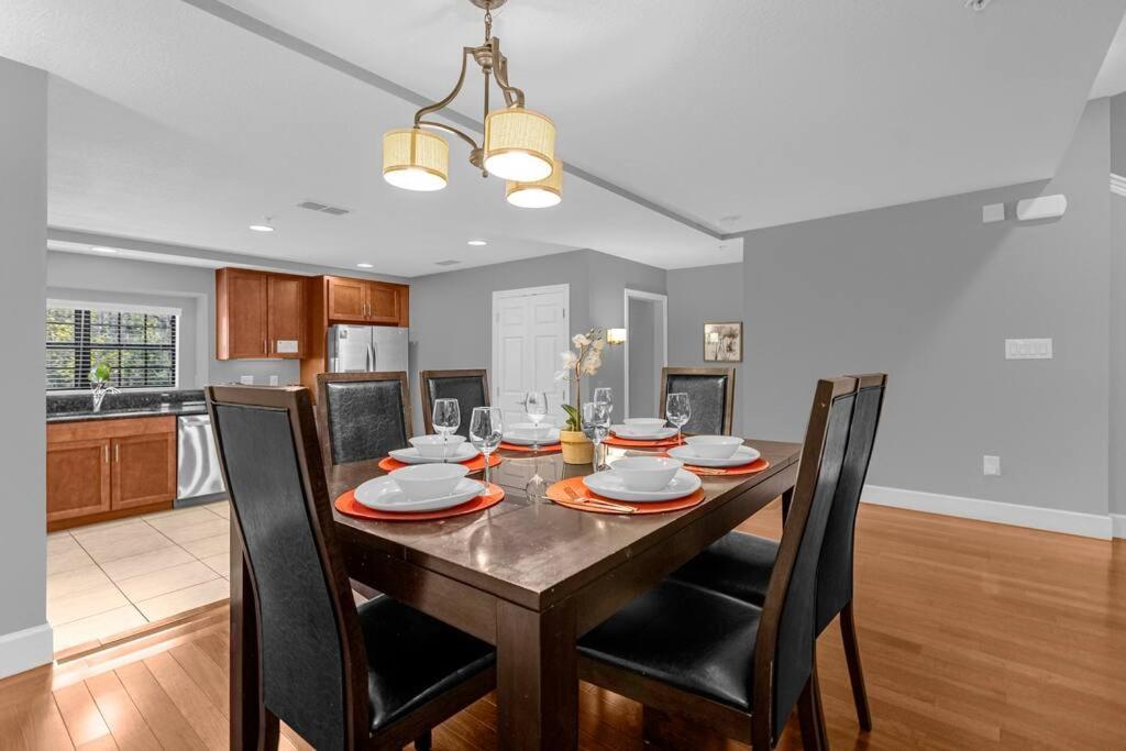 Vibrant 4Br Family Townhome 1 Mile From Disney World And Disney Springs Orlando Eksteriør bilde