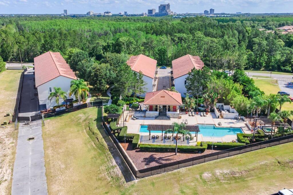 Vibrant 4Br Family Townhome 1 Mile From Disney World And Disney Springs Orlando Eksteriør bilde
